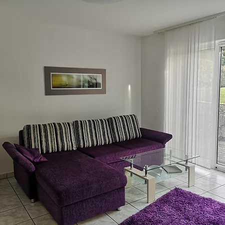 Apartament Am Park - Vulkanferien Plaidt