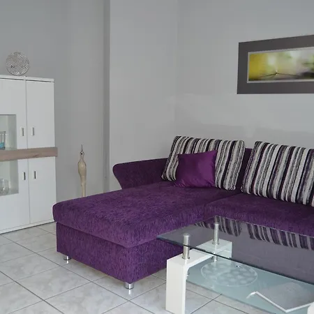 Am Park - Vulkanferien Lägenhet *